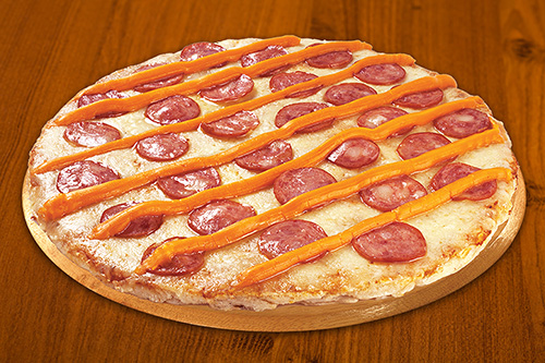 Pizza Calabresa e Cheddar